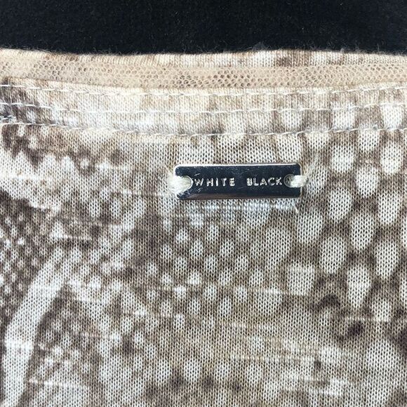White House Black Market snake skin print cap sleeve blouse top - Picture 7 of 8